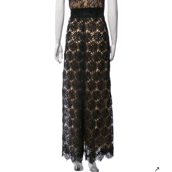 Valentino Black Lace One-Shoulder Gown - Picture 10 of 10